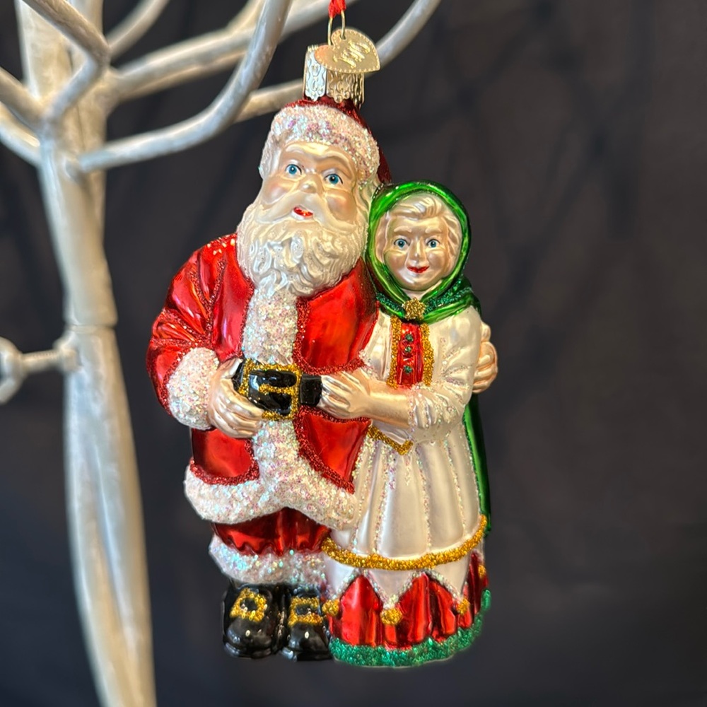 Mr and Mrs Santa Claus Glitter Thomas Pacconi...